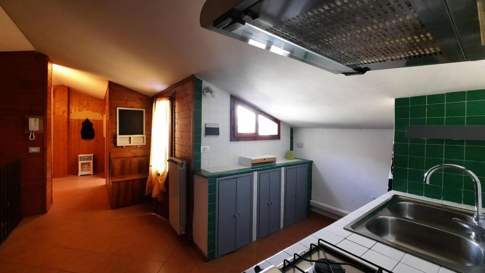 La Mansarda Apartment ฟิลยีเน วัลดาร์โน ภายนอก รูปภาพ