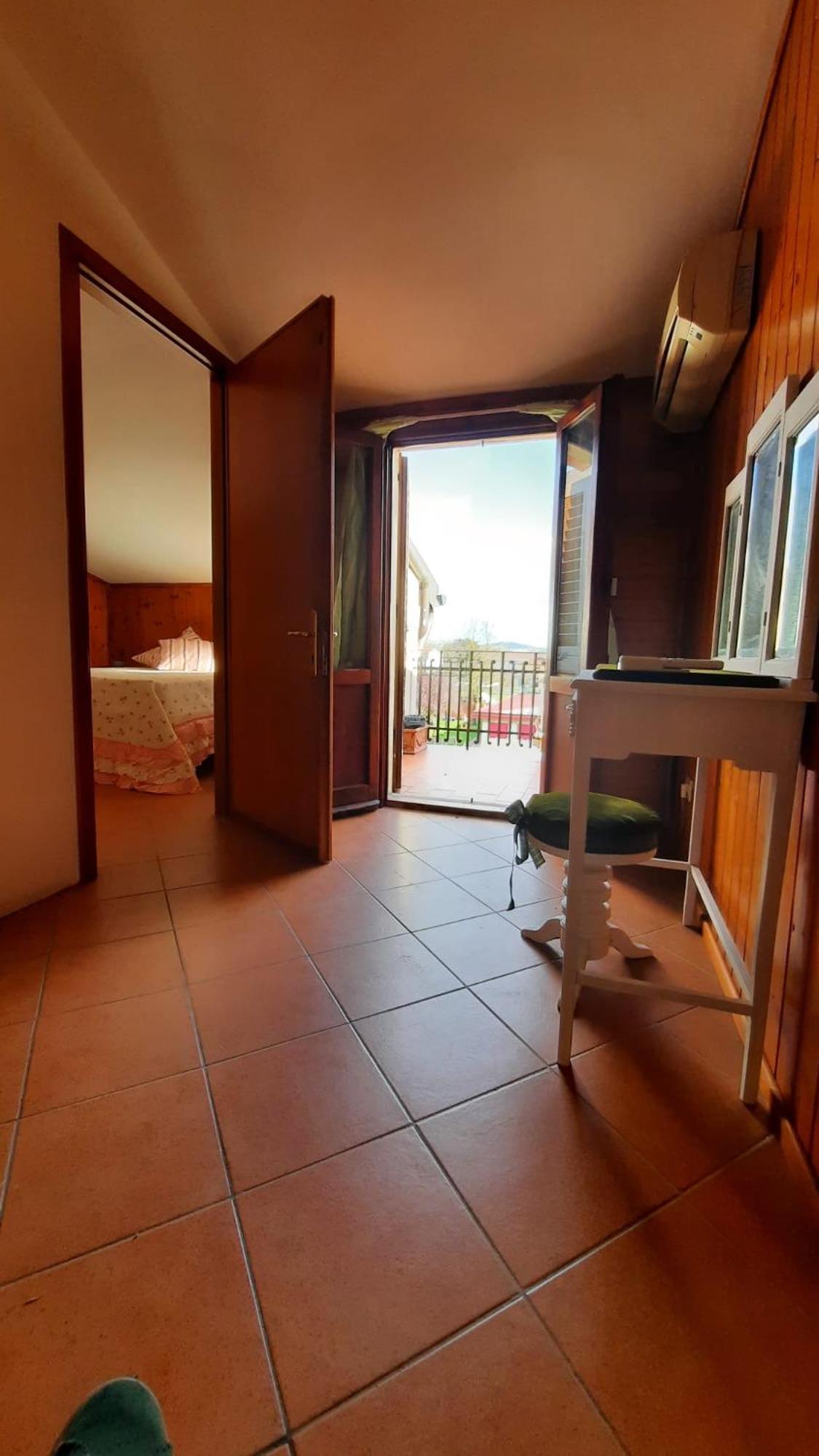 La Mansarda Apartment ฟิลยีเน วัลดาร์โน ภายนอก รูปภาพ